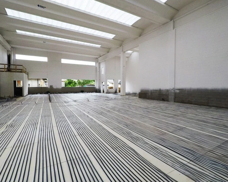 Underfloor heating for industrial buildings